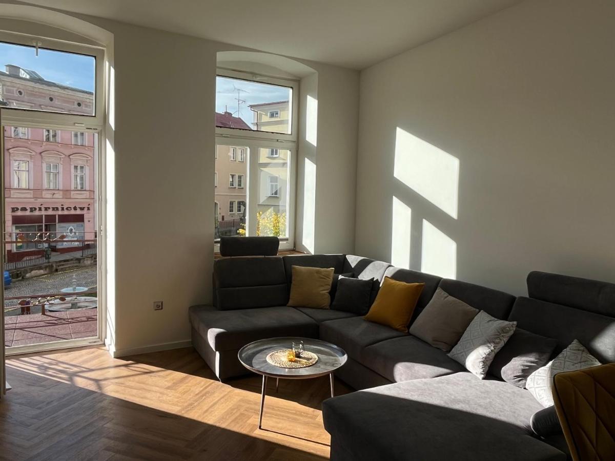 Apartmany Male Namesti, بروموف المظهر الخارجي الصورة
