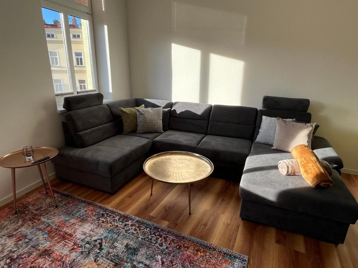 Apartmany Male Namesti, بروموف المظهر الخارجي الصورة