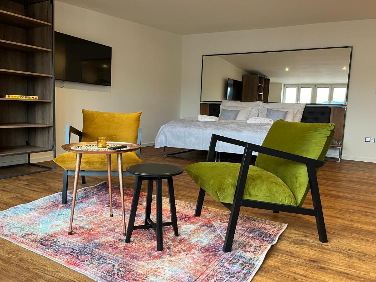 Apartmany Male Namesti, بروموف المظهر الخارجي الصورة
