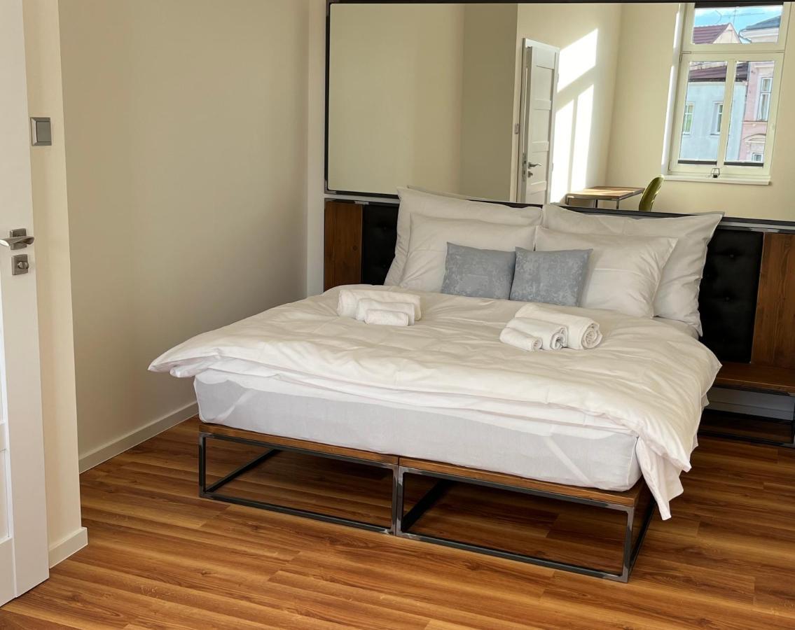 Apartmany Male Namesti, بروموف المظهر الخارجي الصورة
